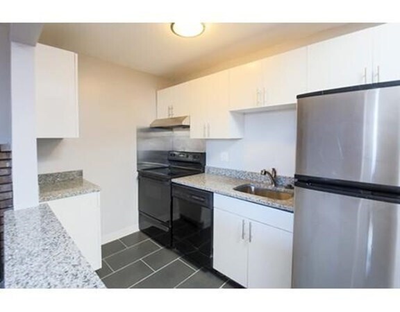 Foto del edificio - 471 Massachusetts Ave