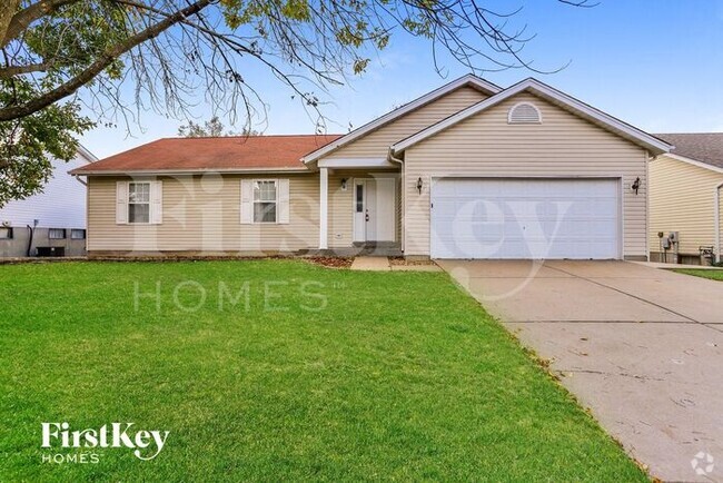 Building Photo - 15 Crystal Lake Dr