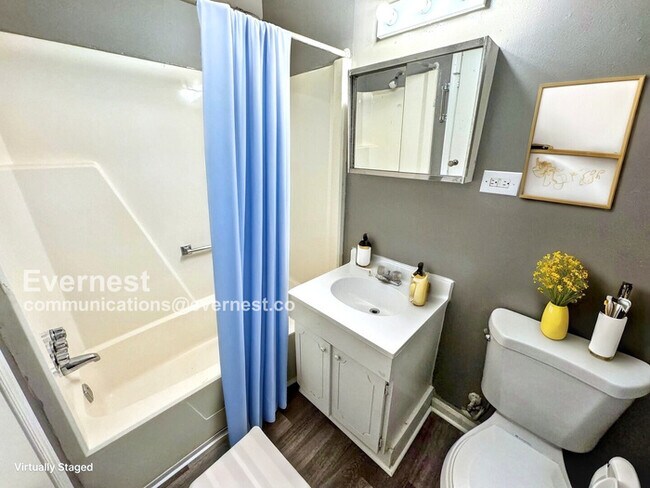 Foto del edificio - 5006 Alan Dr