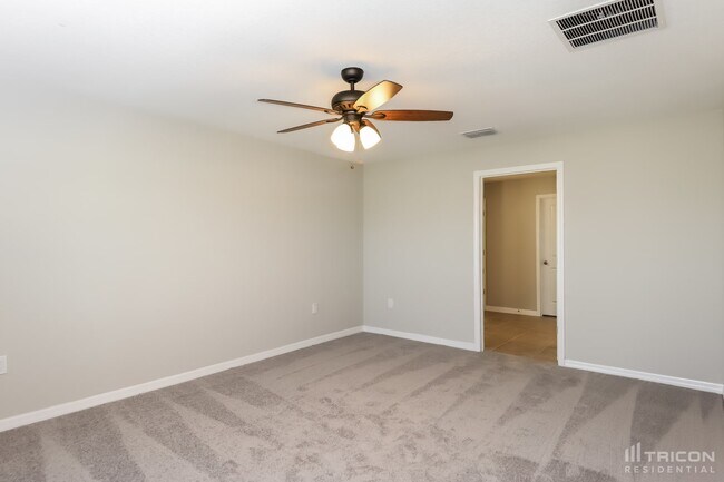 Building Photo - 1609 Broad Winged Hawk Drive Ruskin FL