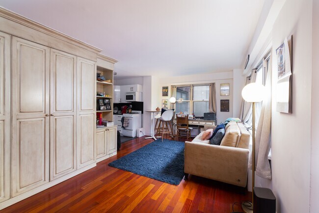 Foto del edificio - 166 E 35th St