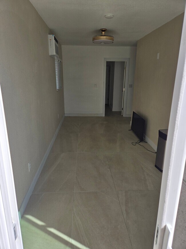 Foto del edificio - 730 Helmhill Ave