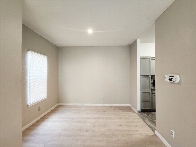 Building Photo - 14550 Fonmeadow Dr