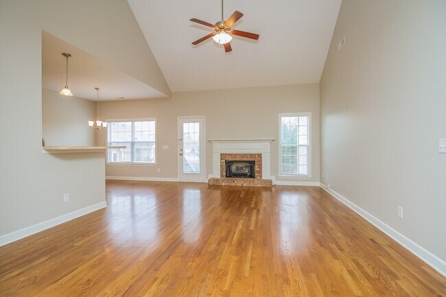 Building Photo - 6033 Lori Anne Dr