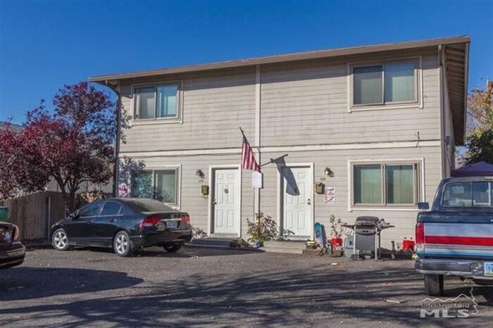 Foto principal - 2 Bedroom town home in Sparks! Coming Soon!
