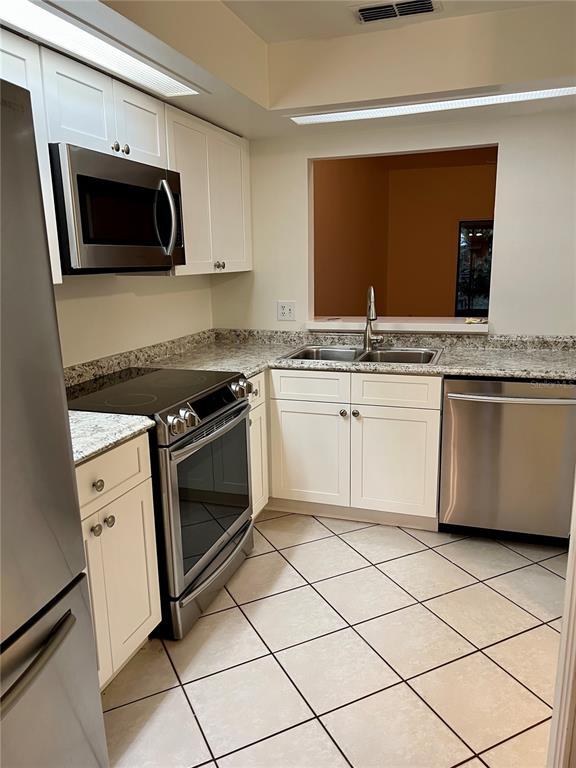 Foto del edificio - 410 Poplar Ct
