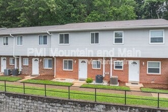 Building Photo - 41 Beri Dr