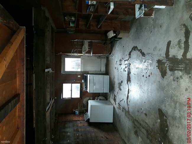 Building Photo - 5330 Moddison Ave