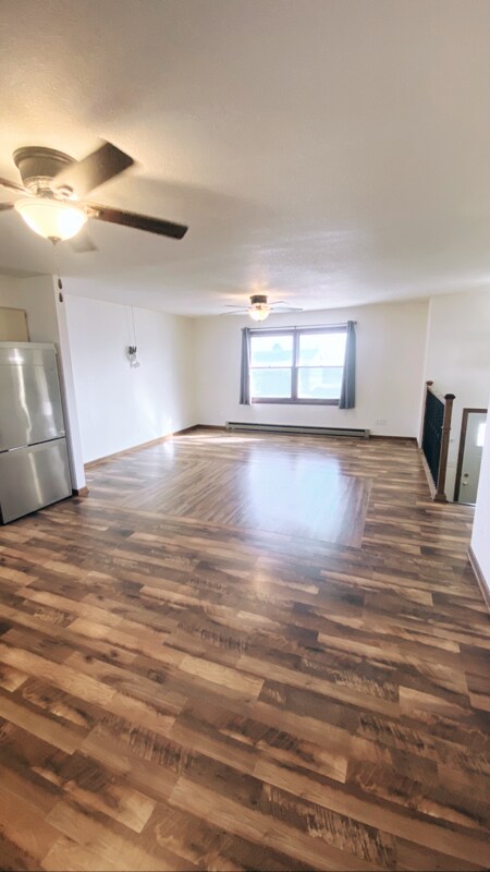 Building Photo - 4015 Oiler Ln