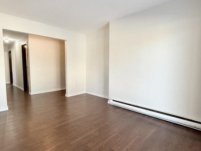 Building Photo - 575 Assumption St