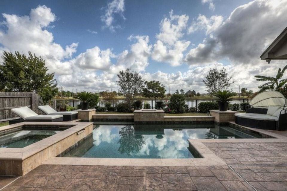 Primary Photo - 2803 Raven Ridge Dr