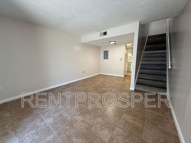 Building Photo - 4113 S Semoran Blvd