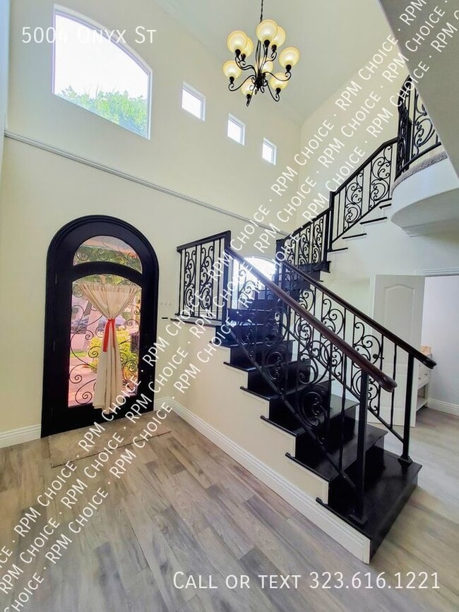 Building Photo - 5004 Onyx St