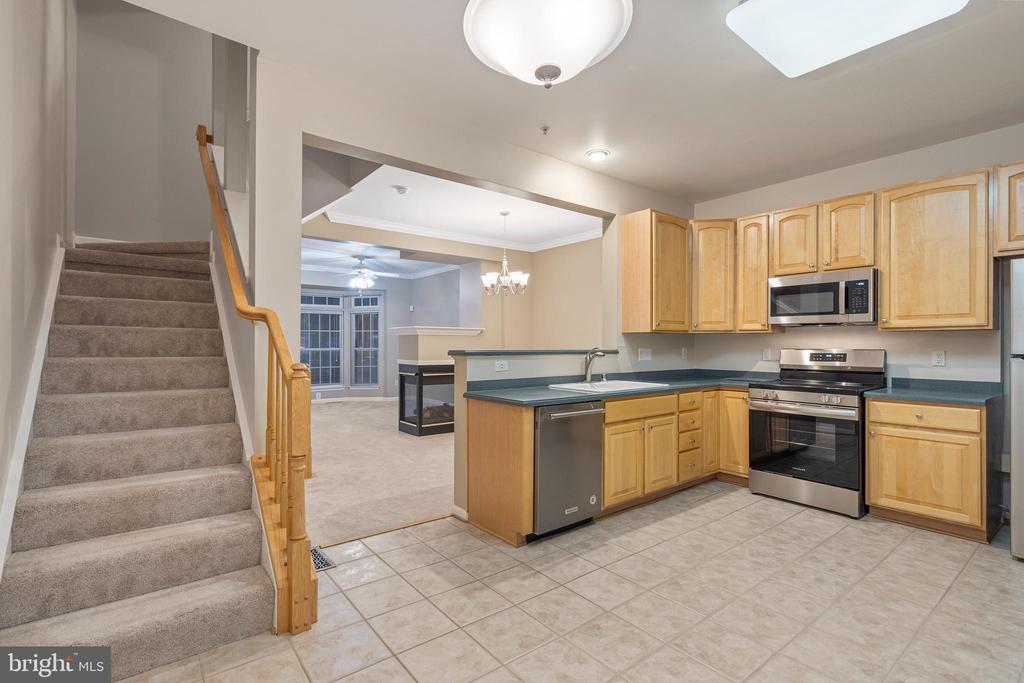 2746 Manhattan Pl, Vienna, VA 22180 Townhome Rentals in Vienna VA