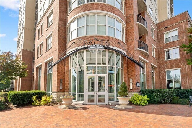 Building Photo - 325 East Paces Ferry Rd NE