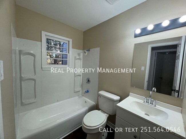 Foto del edificio - 6805 Stinson Ct