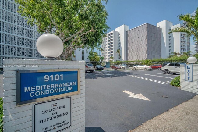 Foto del edificio - 9101 E Bay Harbor Dr