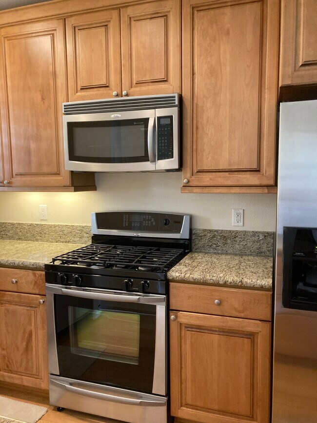 Foto del edificio - 2750 Artesia Blvd