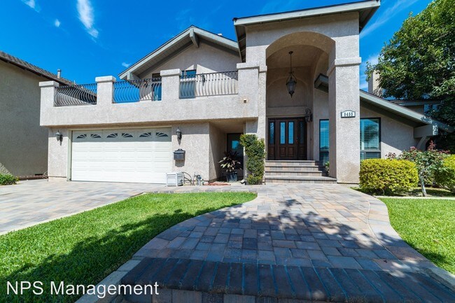 Building Photo - 5 br, 3 bath House - 5455 Vista Sierra