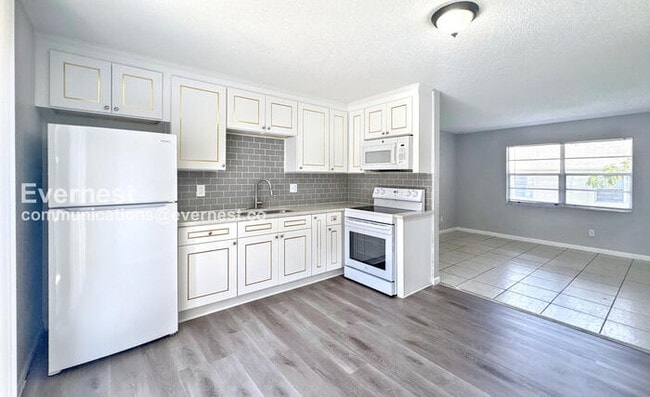 Building Photo - 1315 Browning St