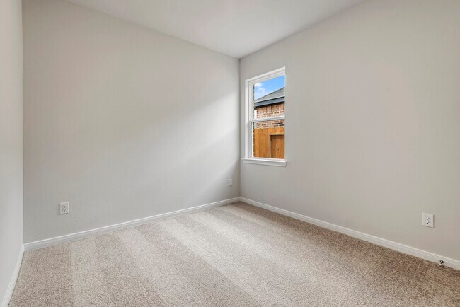 Foto del edificio - 400 Mystic Slopes Dr
