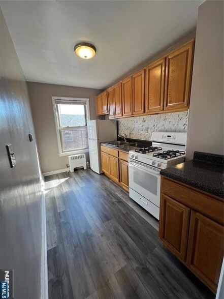 Foto del edificio - 815 Red Rd