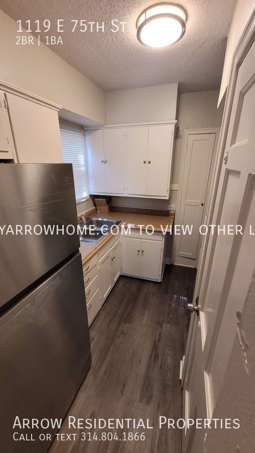 Foto del edificio - 1119 E 75th St. | 2Bdrm 1 Bath $1100