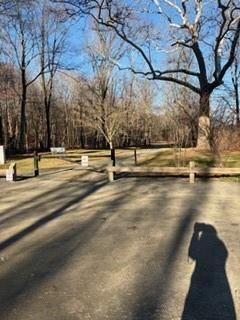 Foto del edificio - 22 Laurel Ln