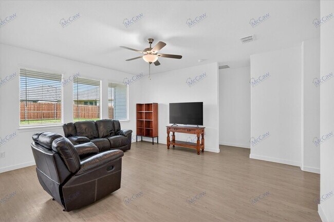 Foto del edificio - 1306 Eclipse Ln