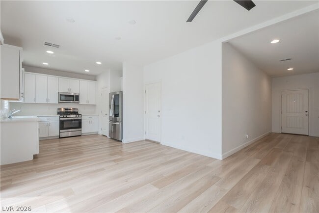 Building Photo - 5474 Enchanted Rose St
