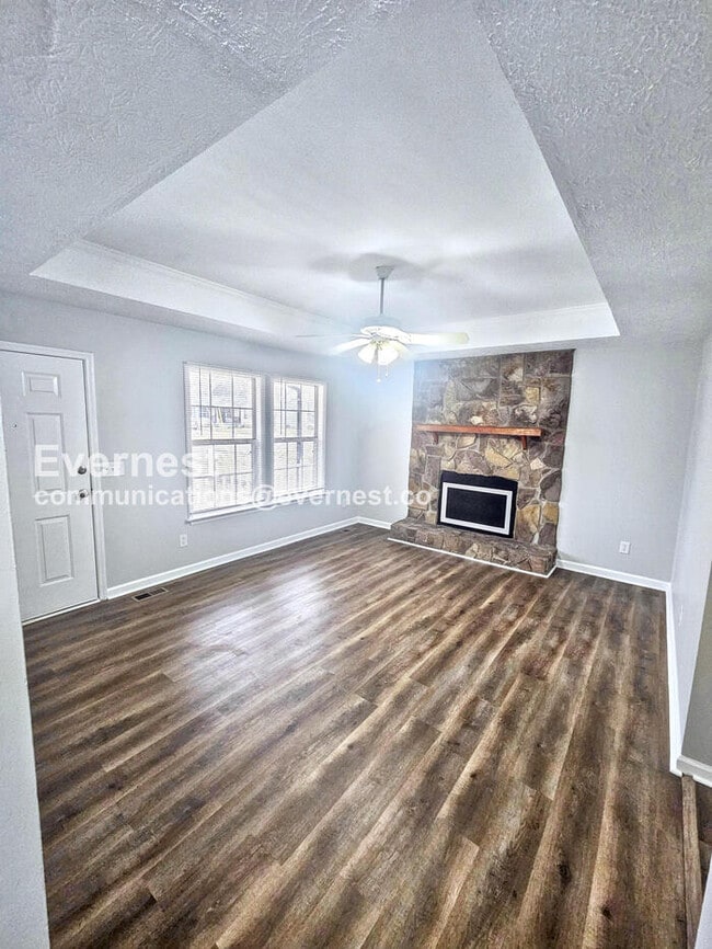 Building Photo - 208 Centennial Dr