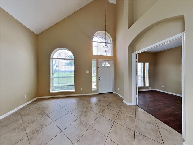 Foto del edificio - 14302 Baron Creek Ln