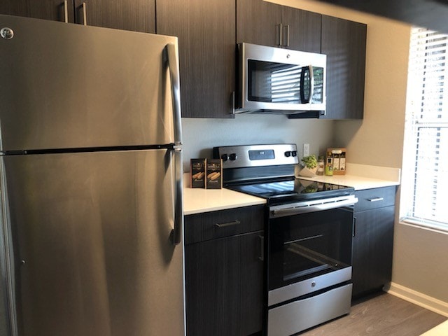 Apartamento de primera categoría - Sonoma Ridge Apartments