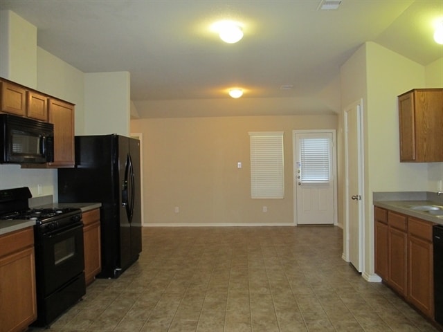 Building Photo - 12215 Turchin Dr