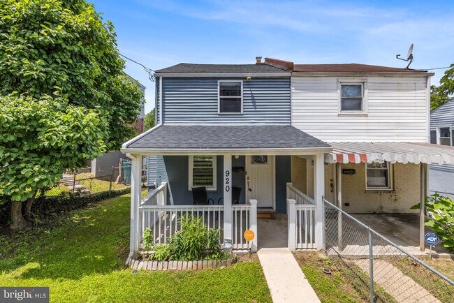 Foto del edificio - 920 52nd St NE
