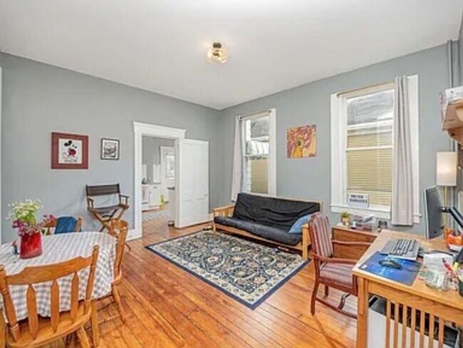 Foto del edificio - 907 Columbia St