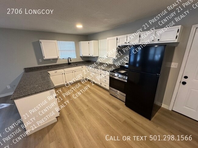 Building Photo - 2706 Longcoy-