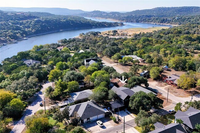 Foto del edificio - 18205 Fair Ln