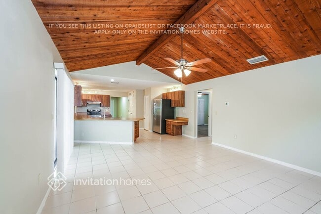 Building Photo - 3731 Aster Dr