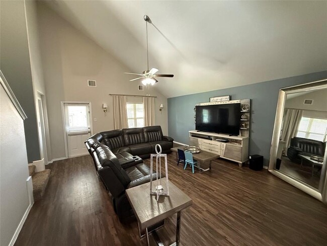 Building Photo - 15414 Lost Lariat Ct