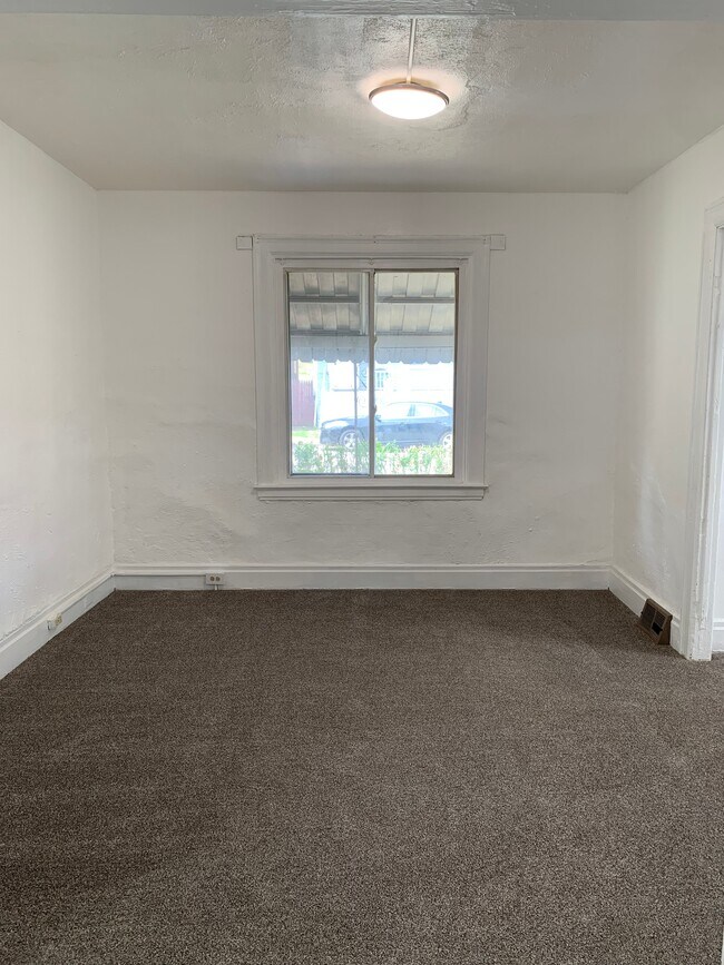 Building Photo - 514 Franklin St