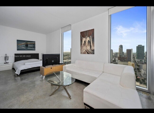 Foto del edificio - 151 SE 1st St