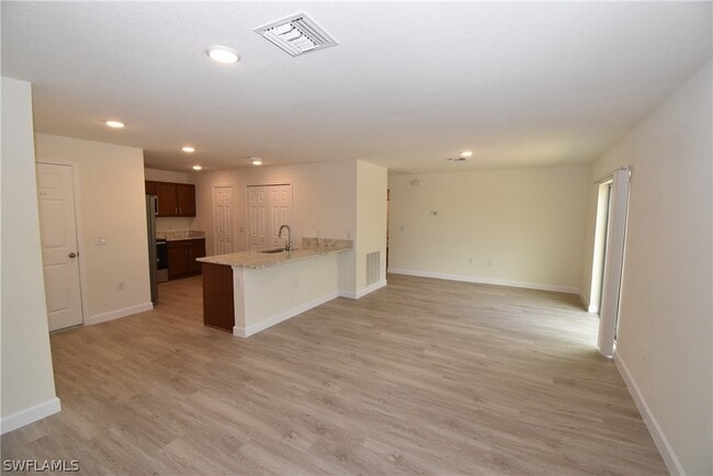 Building Photo - 1791 Pierpoint St