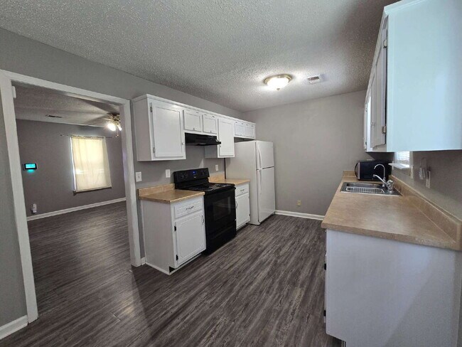 Foto del edificio - 1019 Shadow Ridge Ave