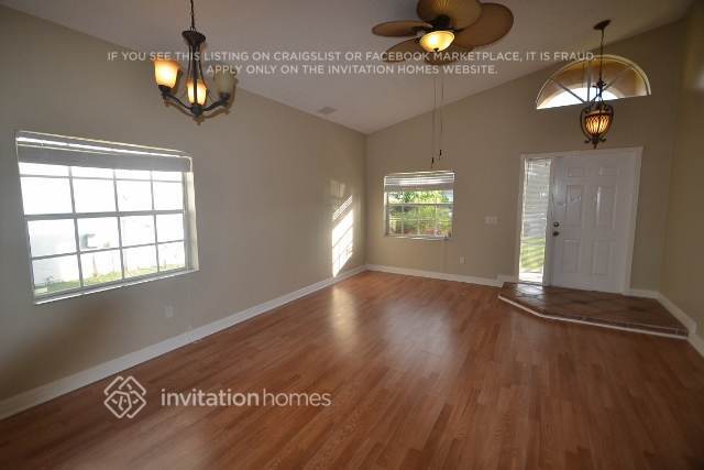 Foto del edificio - 6432 Lansdowne Cir