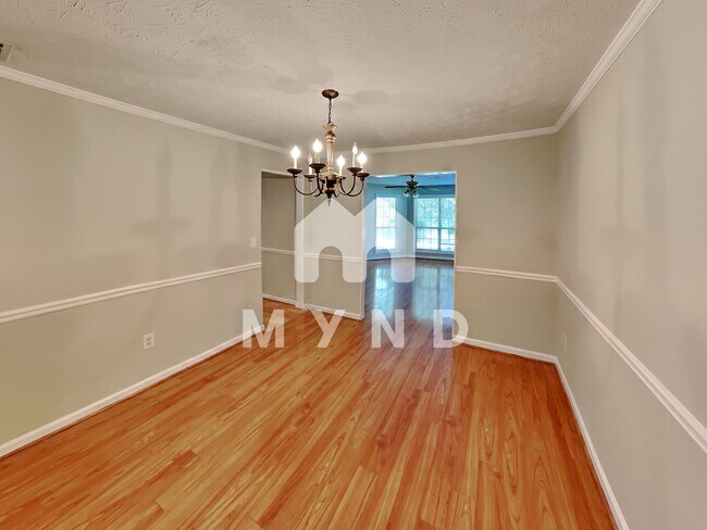 Building Photo - 1524 Saint Dunstans Rd
