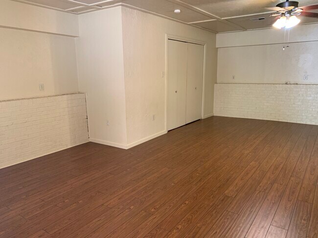 Foto del edificio - 603 NW Glendale Dr