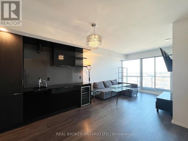 Building Photo - 70 Temperance St