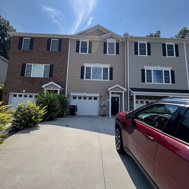 Townhouse for Rent in Spring Oaks! - Townhouse for Rent in Spring Oaks!