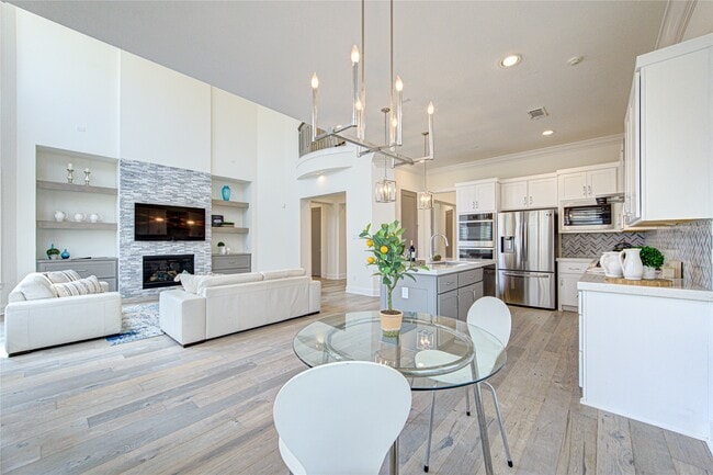 Building Photo - 13703 Northwood Meadow Cir